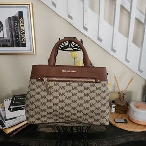 Michael Kors Hailee Logo Satchel